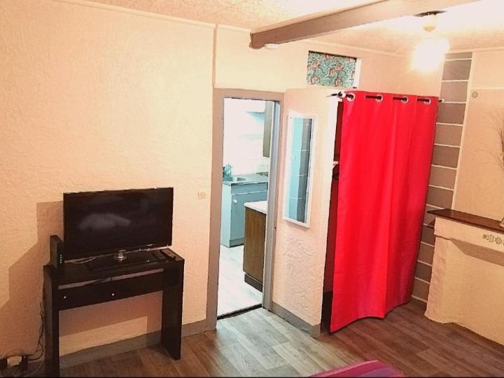 Appartement T1 Bis Quartier Du Chateau De Pau Exterior photo